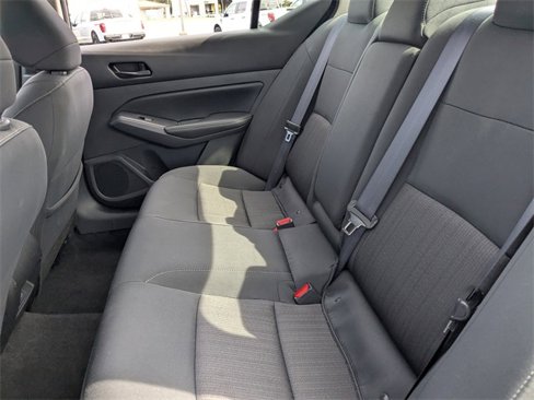 Used 2025 Nissan Altima 2.5 SV image 12