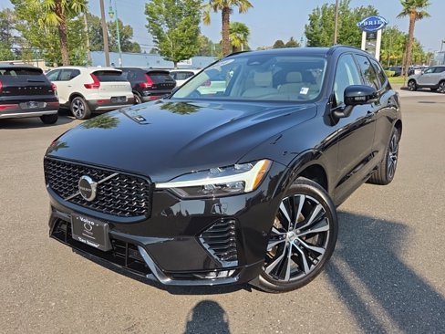 Certified 2024 Volvo XC60 B5 Plus image 1