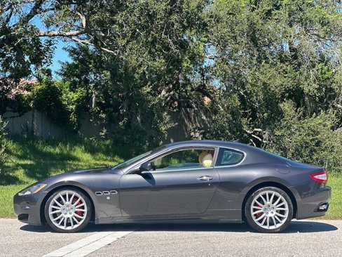 Used 2009 Maserati GranTurismo S image 2