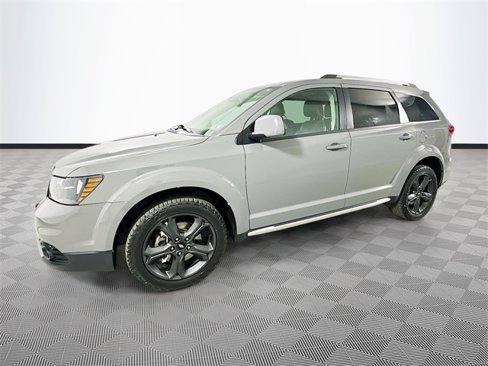 Used 2019 Dodge Journey Crossroad w/ Popular Equipment Group image 4