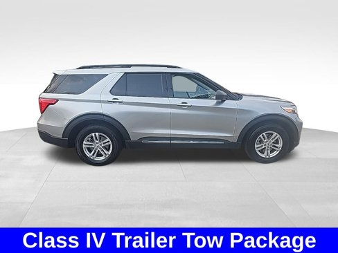 Certified 2022 Ford Explorer XLT w/ Class IV Trailer Tow Package image 4