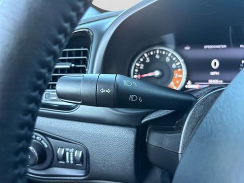 Used 2022 Jeep Renegade Altitude w/ Convenience Group image 31