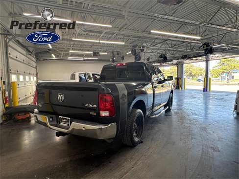 Used 2017 RAM 1500 Classic SLT image 16