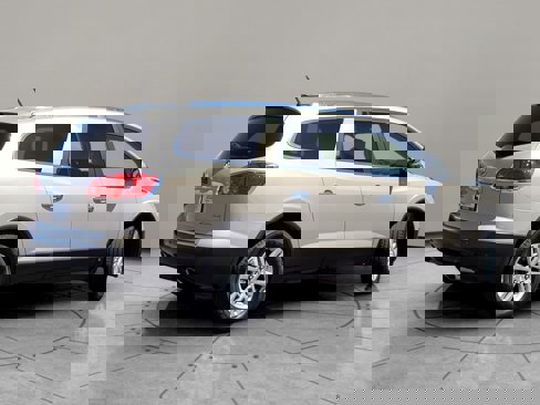 Used 2008 Buick Enclave CX w/ Entertainment Package #2 image 4