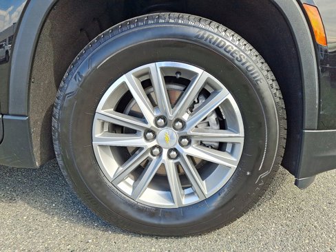 Used 2022 Chevrolet Traverse LT image 8
