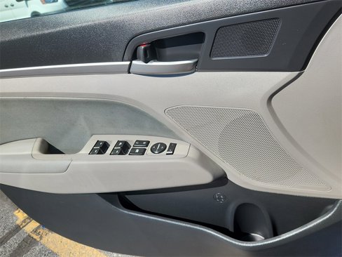 Used 2018 Hyundai Elantra Value Edition w/ Cargo Package image 8