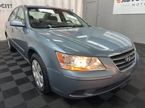Used 2009 Hyundai Sonata GLS image 2