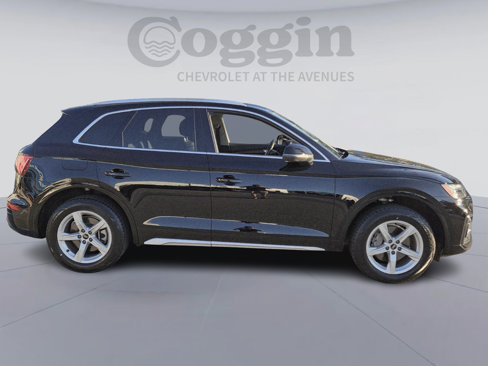 Used 2021 Audi Q5 Premium w/ Convenience Package image 7