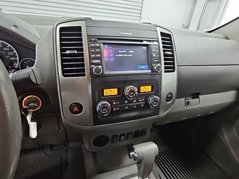 Used 2019 Nissan Frontier SL image 13