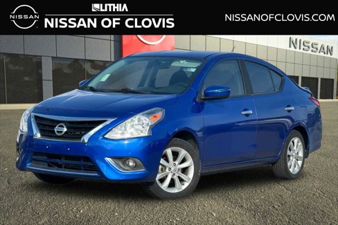 Used 2016 Nissan Versa SL image 1