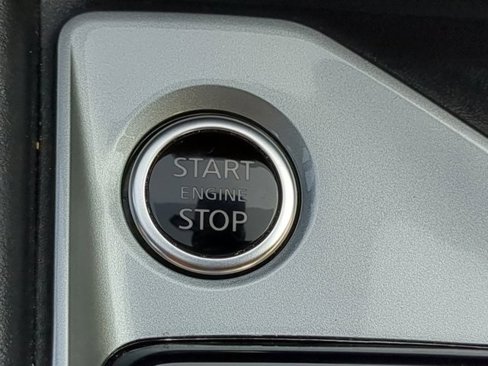 Used 2025 Nissan Altima 2.5 SV image 24