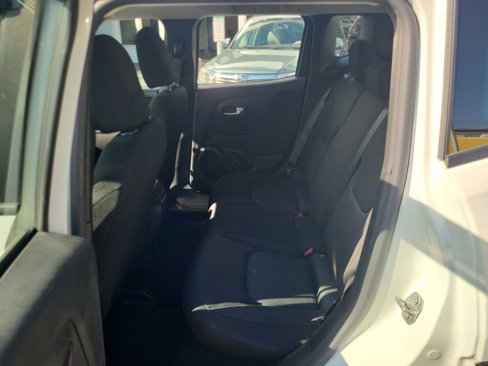 Used 2021 Jeep Renegade Sport image 11