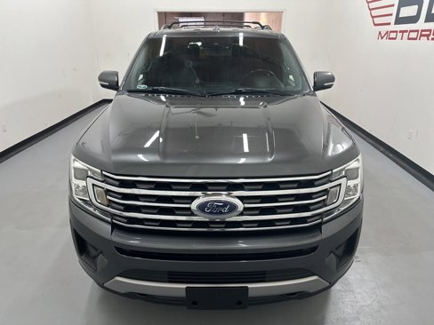 Used 2018 Ford Expedition XLT w/ Equipment Group 202A image 3