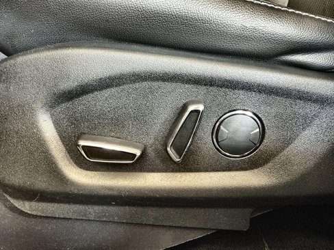 Used 2018 Ford Explorer Limited image 14