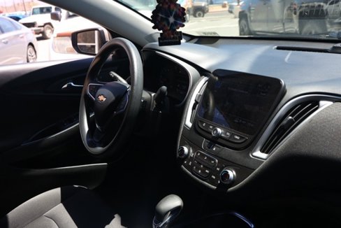 Used 2022 Chevrolet Malibu LT image 19