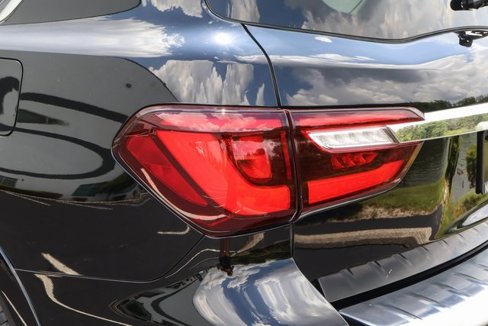 Used 2018 INFINITI QX80 4WD image 9