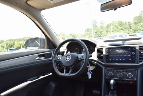 Used 2018 Volkswagen Atlas Launch Edition image 19