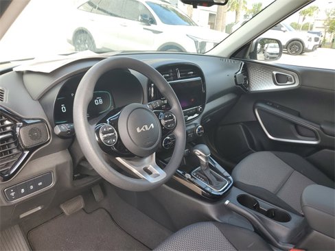 Used 2025 Kia Soul S image 21