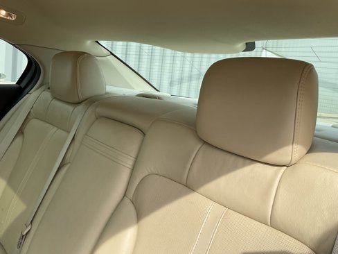 Used 2014 Lincoln MKS w/ Equipment Group 101A image 17