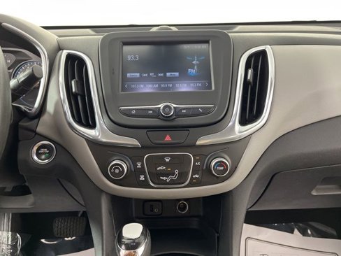Used 2018 Chevrolet Equinox LS image 25