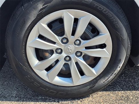 Used 2012 Hyundai Sonata GLS image 12