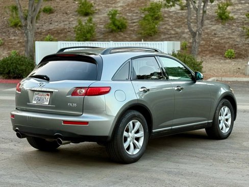 Used 2005 INFINITI FX35 AWD w/ (U01) Technology Pkg image 11