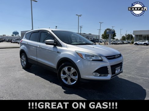 Used 2016 Ford Escape SE image 2