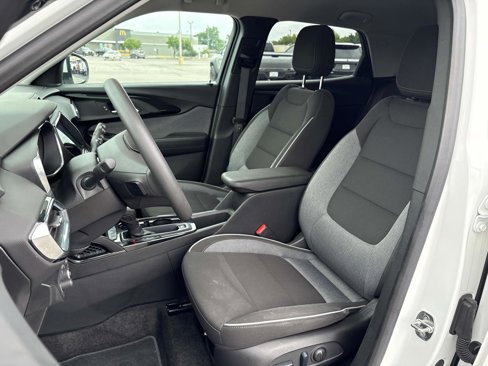 Used 2023 Chevrolet TrailBlazer LT w/ Convenience Package image 10