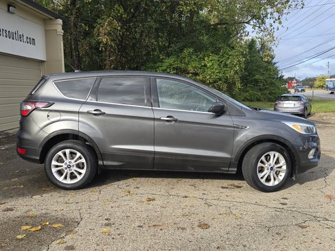 Used 2017 Ford Escape SE image 8