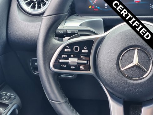 Used 2022 Mercedes-Benz GLB 250 image 28