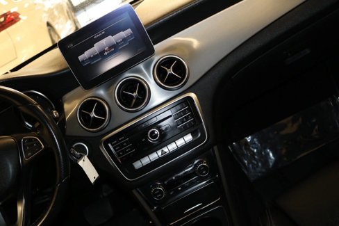 Used 2017 Mercedes-Benz CLA 250 image 23