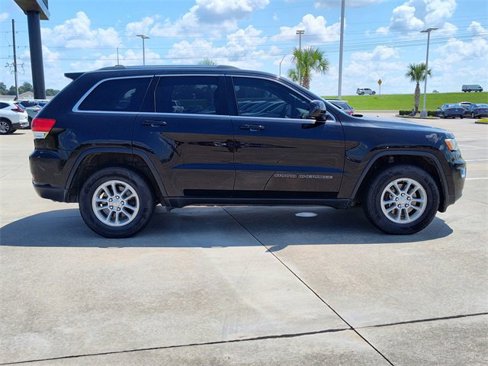 Used 2019 Jeep Grand Cherokee Laredo image 10