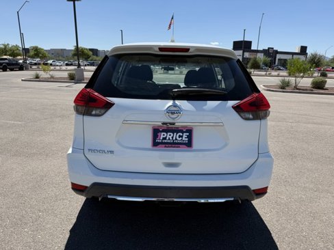 Used 2017 Nissan Rogue S image 7