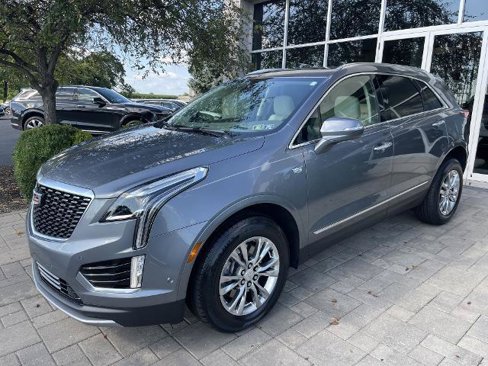 Used 2020 Cadillac XT5 Premium Luxury image 3