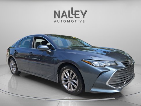 Used 2019 Toyota Avalon XLE image 7