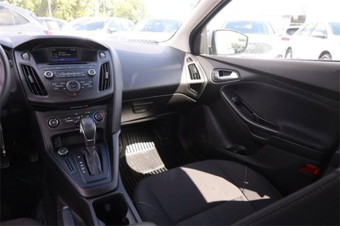 Used 2017 Ford Focus SE image 23