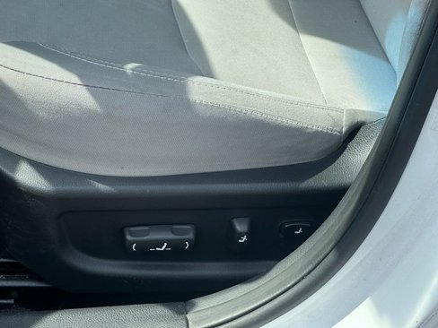 Used 2013 Kia Optima LX w/ Convenience Pkg image 16