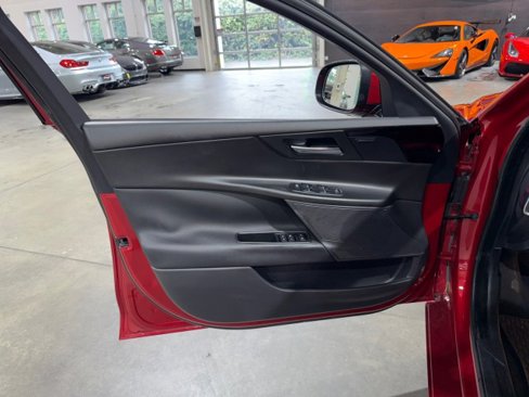 Used 2018 Jaguar XE Premium image 45