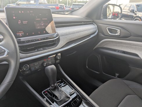 Used 2024 Jeep Compass Sport image 20