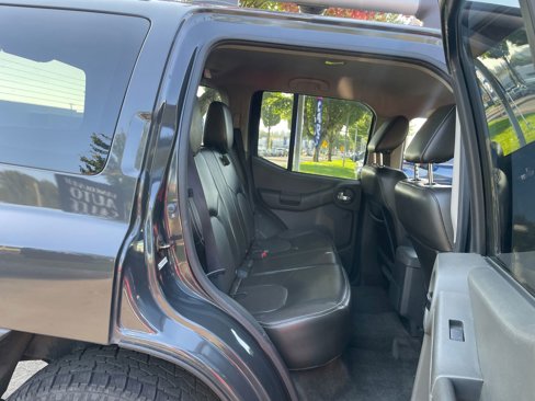 Used 2015 Nissan Xterra PRO-4X w/ Pro-4x Leather Package image 15
