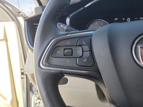 Used 2023 Buick Envision Essence image 21