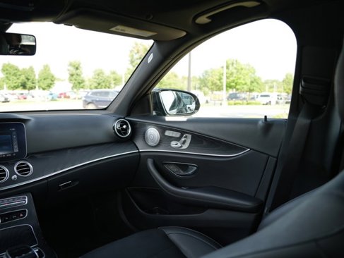 Certified 2020 Mercedes-Benz E 450 4MATIC Sedan image 21