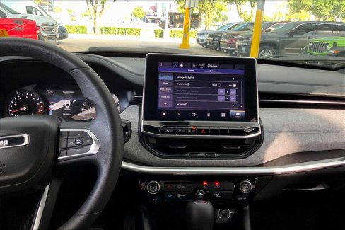 Certified 2023 Jeep Compass Sport image 6