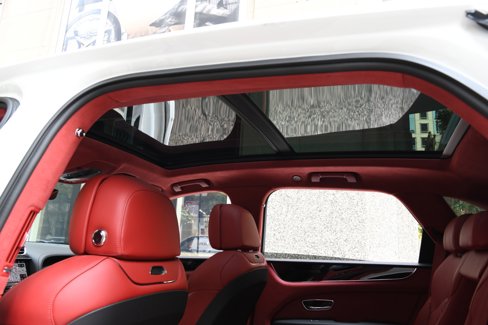 Used 2023 Bentley Bentayga image 20