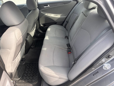 Used 2013 Hyundai Sonata GLS image 15