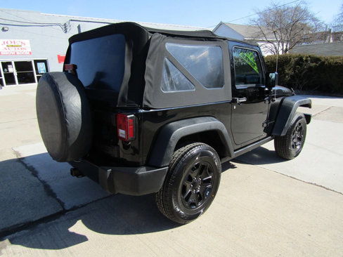 Used 2015 Jeep Wrangler Sport image 7