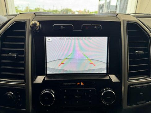 Used 2017 Ford F150 Lariat image 26