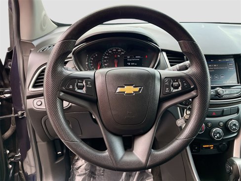 Used 2021 Chevrolet Trax LT image 11