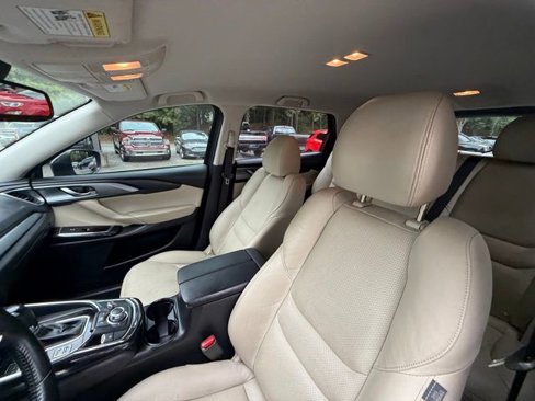 Used 2018 MAZDA CX-9 Touring image 12