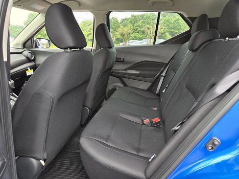 New 2025 Nissan Kicks Play S image 10